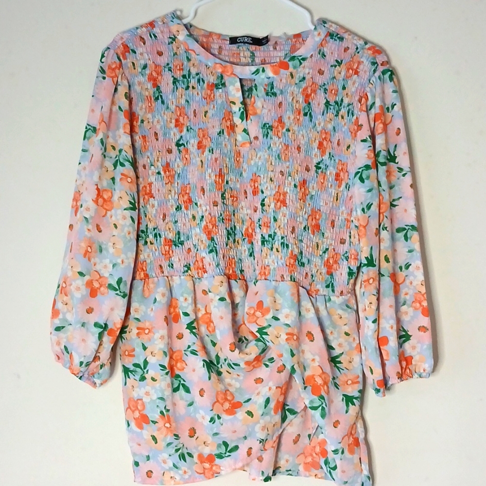 CURE floral smocked Long sleeve top with elastic wrist‎ | Size: Large